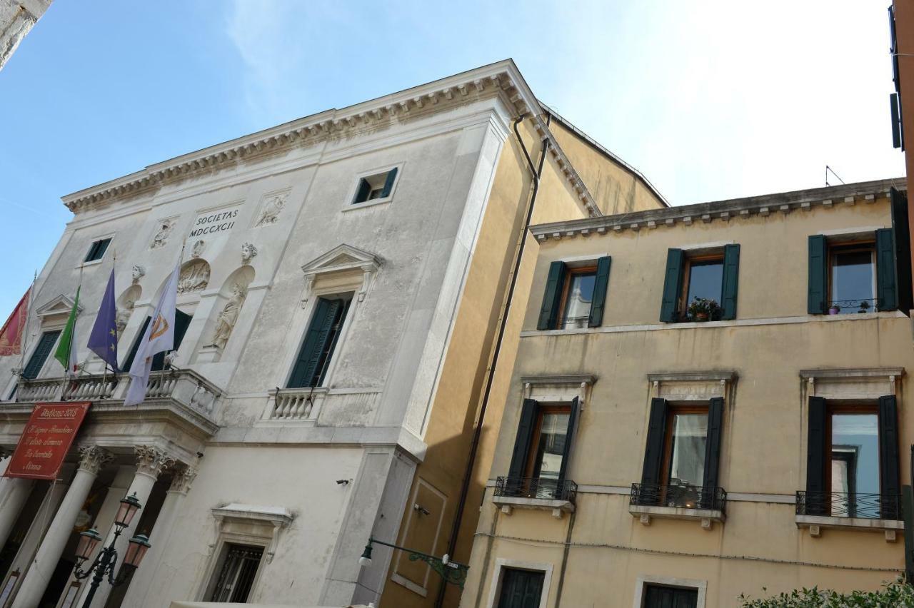 Ca' Fenice 1921 Венеция Екстериор снимка